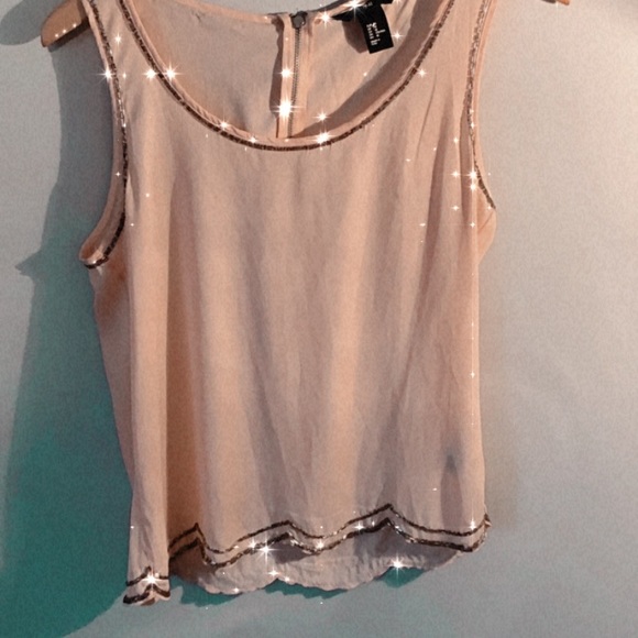 Tops - Picture 13 of 16